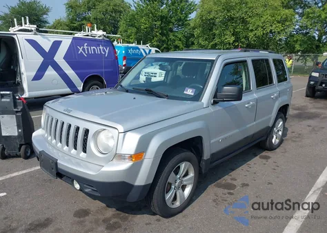 2013 Jeep Patriot Latitude из США, поврежденный, VIN 1C4NJRFB6DD279923